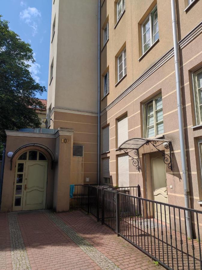Apartament Przy Fontannie Neptuna Gdansk Exterior foto