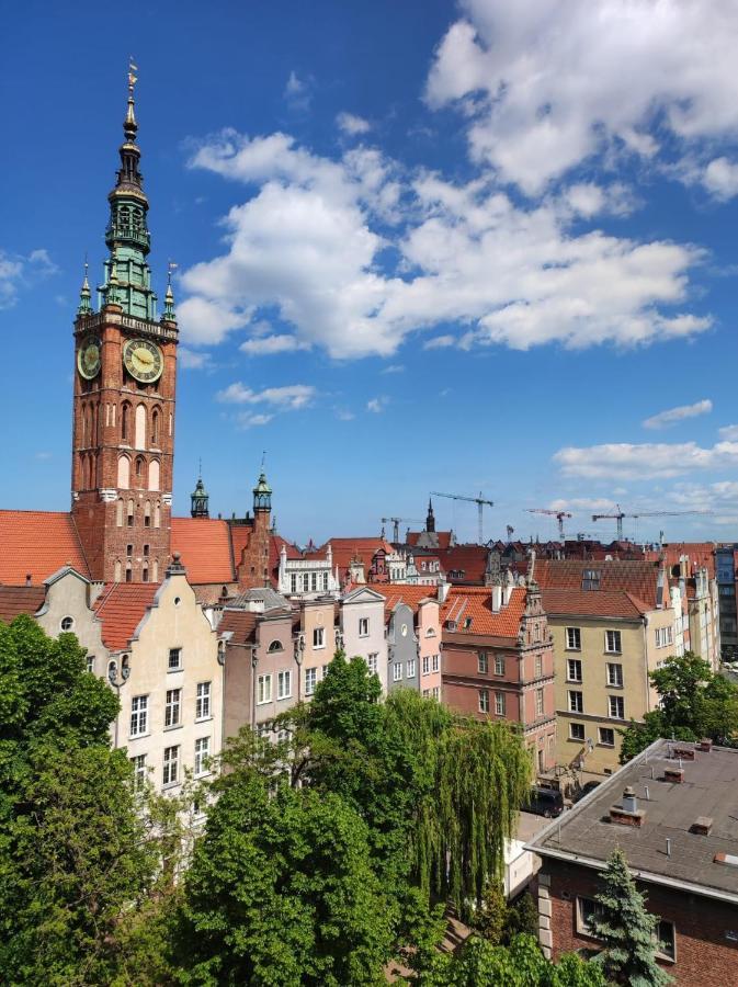 Apartament Przy Fontannie Neptuna Gdansk Exterior foto